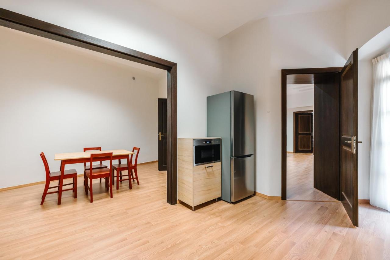 Michalska Residence 1 บราติสลาวา ภายนอก รูปภาพ