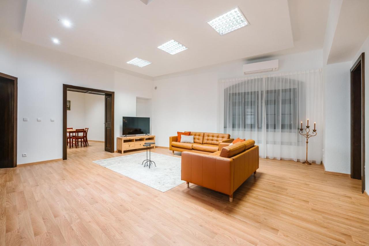 Michalska Residence 1 บราติสลาวา ภายนอก รูปภาพ
