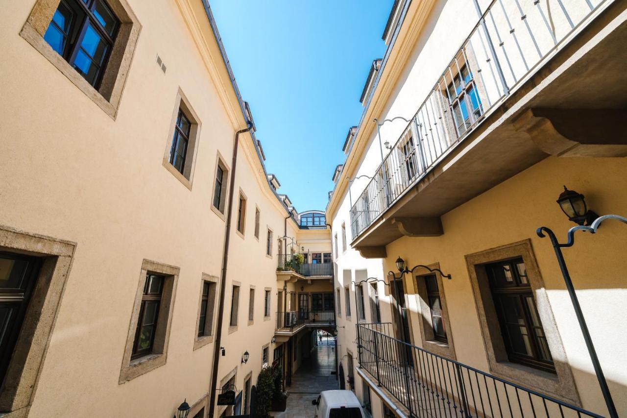 Michalska Residence 1 บราติสลาวา ภายนอก รูปภาพ